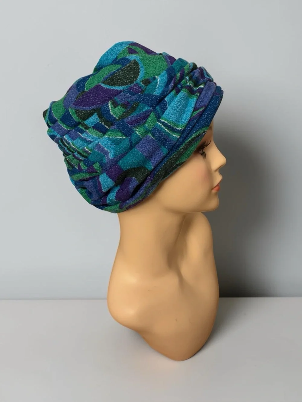 Lilly Daché Vintage 1960's Turban Hat w/ Blue & Green Abstract Floral Pattern